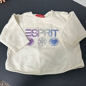 Esprit Cream Long Sleeve Tee with Soft Fabric and Relaxed Fit 90’s vintage